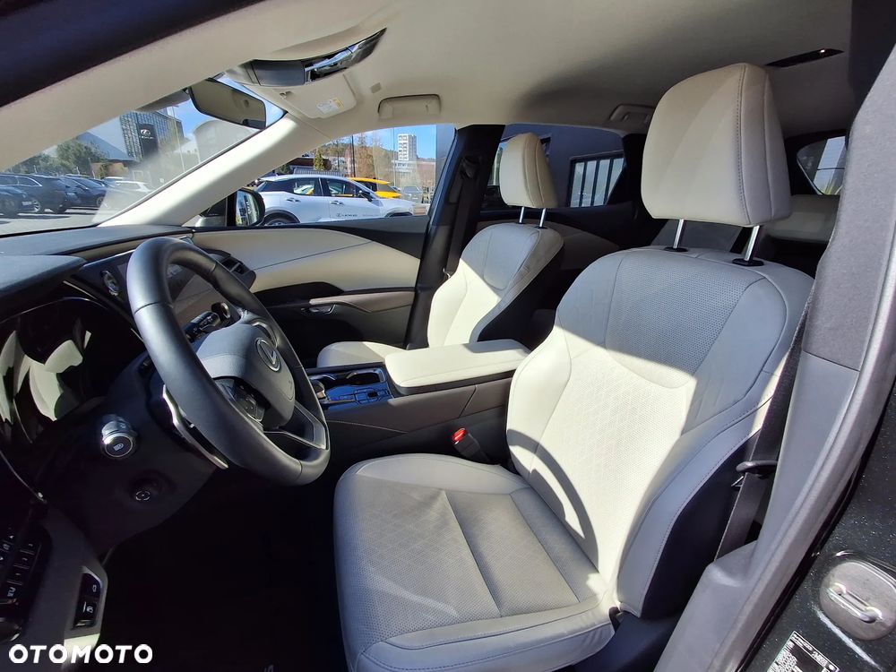 Lexus RX 350h Prestige - 16
