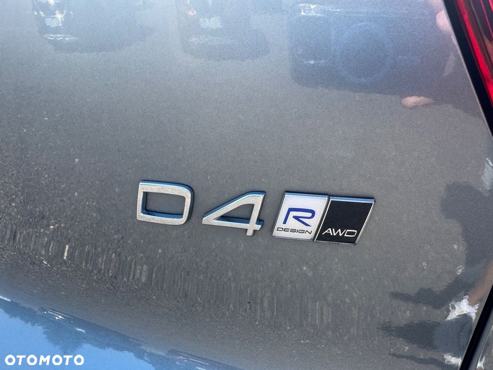 Volvo XC 40 D4 AWD R-Design - 10