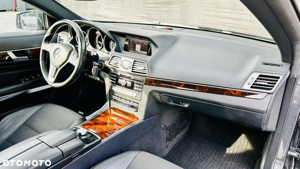 Mercedes-Benz Klasa E 220 CDI 7G-TRONIC Avantgarde - 29