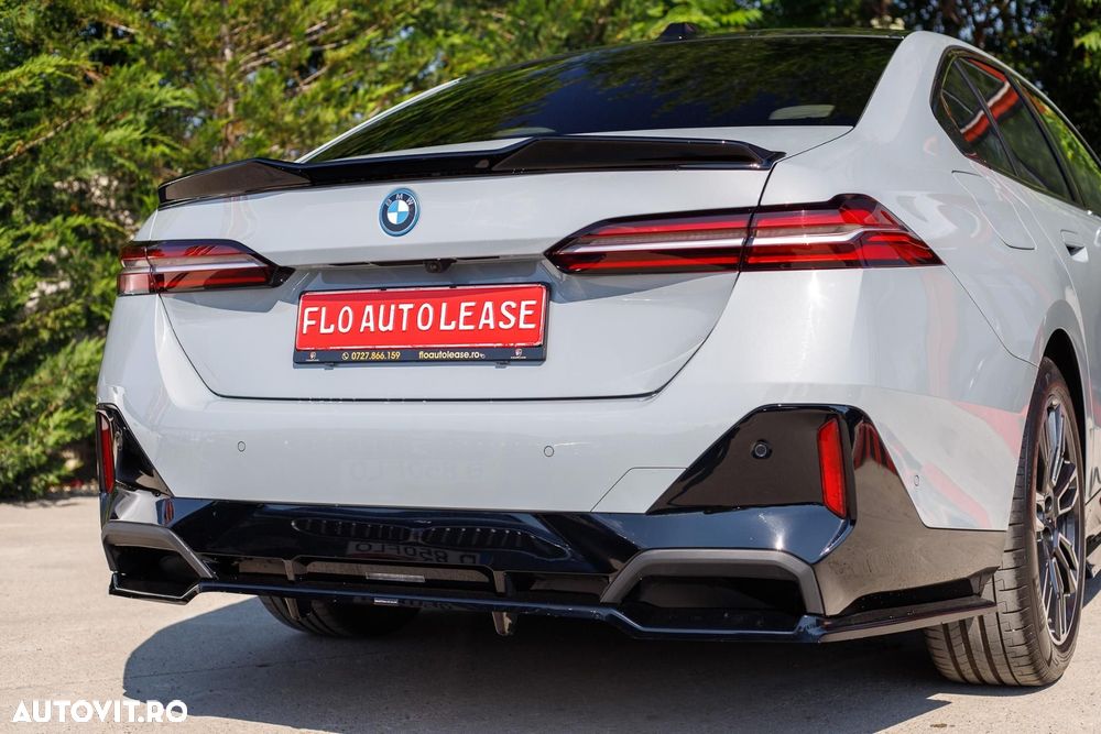 BMW Seria 5 550e xDrive AT PHEV - 7