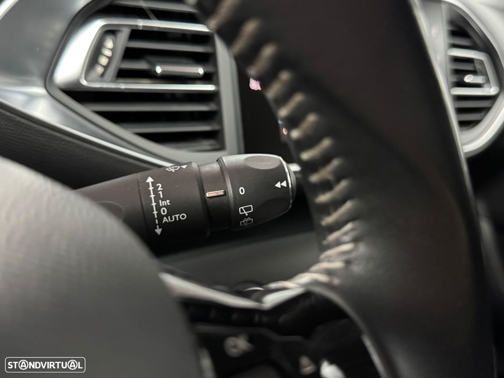 Peugeot 308 1.5 BlueHDi Style - 26