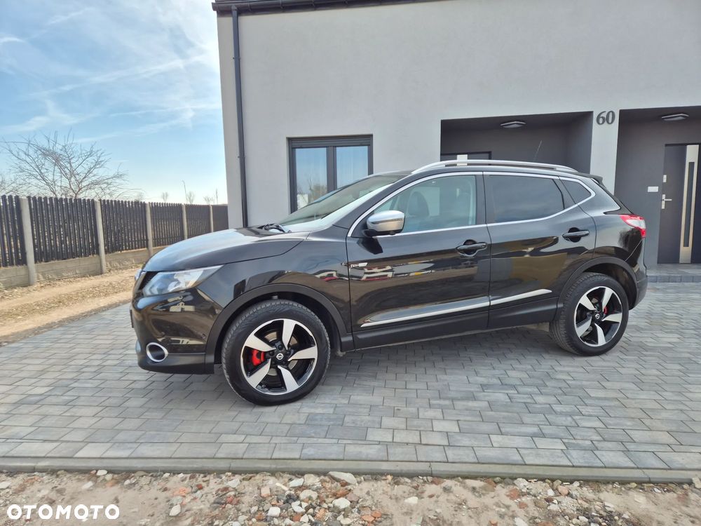 Nissan Qashqai 1.6 DCi 4x4 Black Edition EU6 - 2