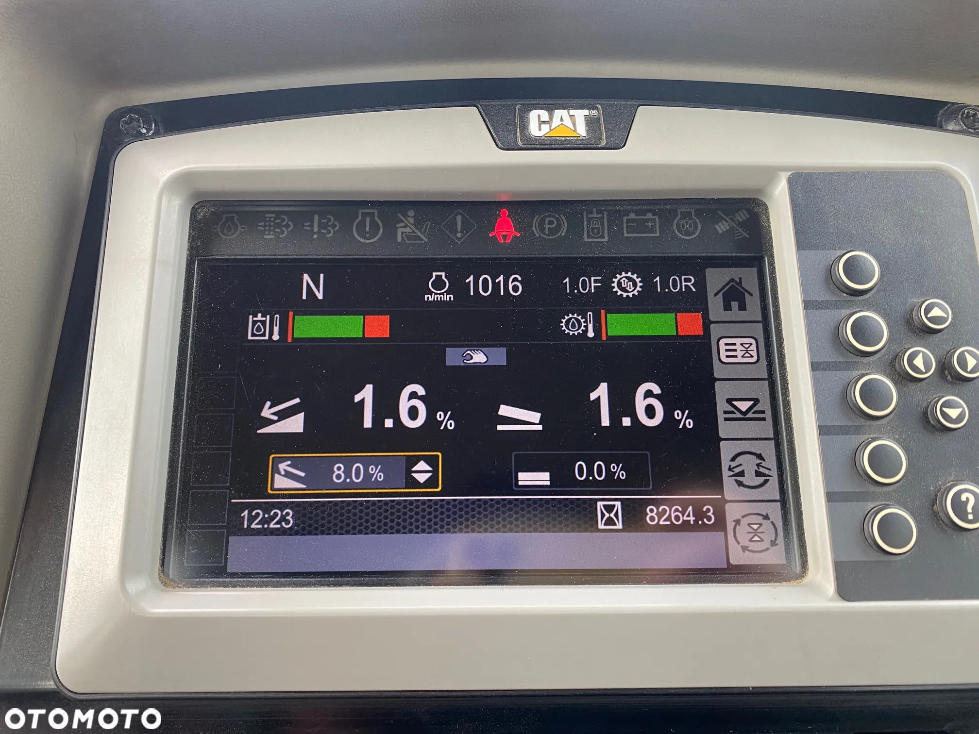 Caterpillar CAT D6N LGP, 2017 ROK, 8200 MTH, Z NIEMIEC, - 13