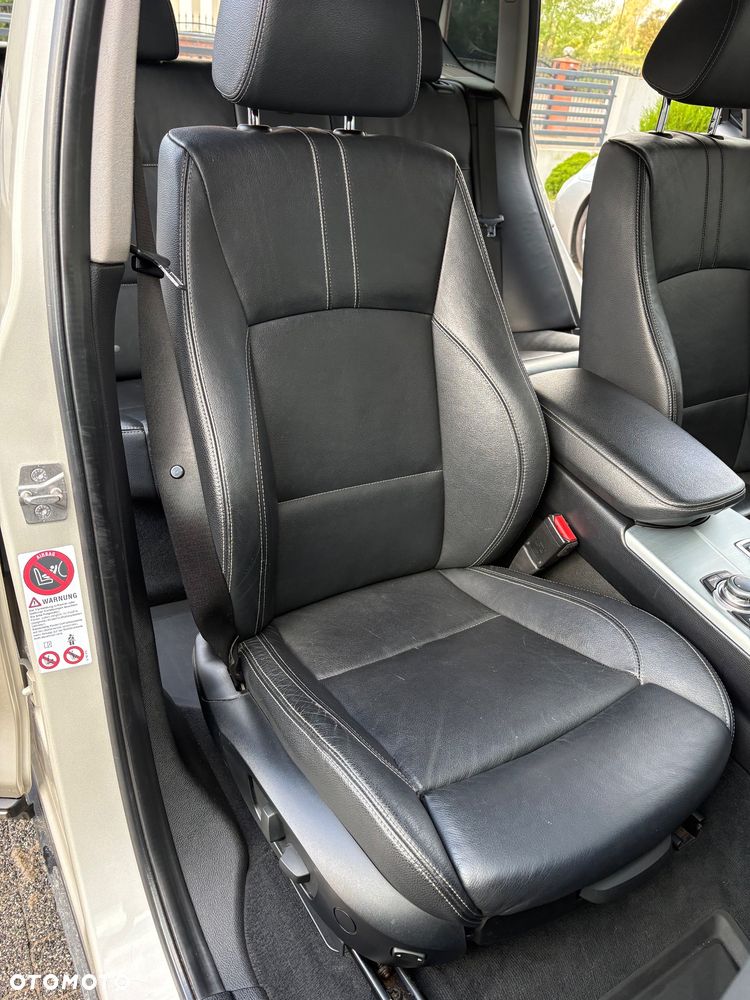 BMW X3 2012 photo 2