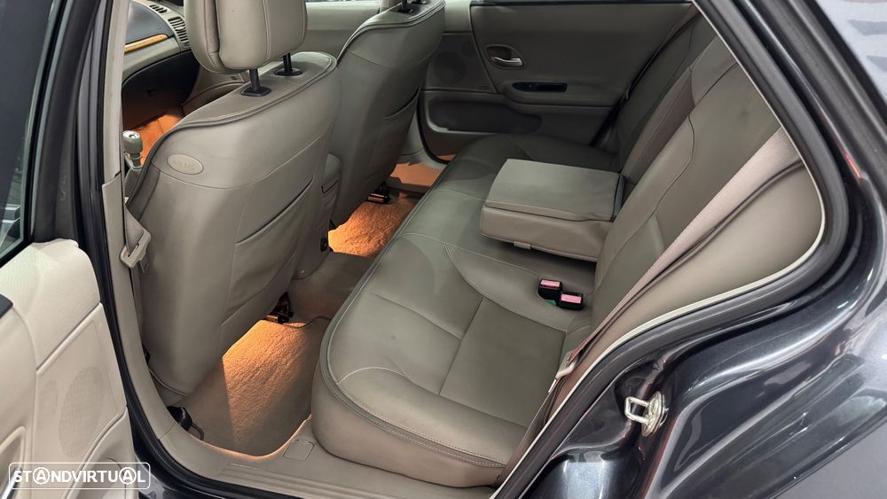 Renault Laguna 1.9 dCi Initiale - 38