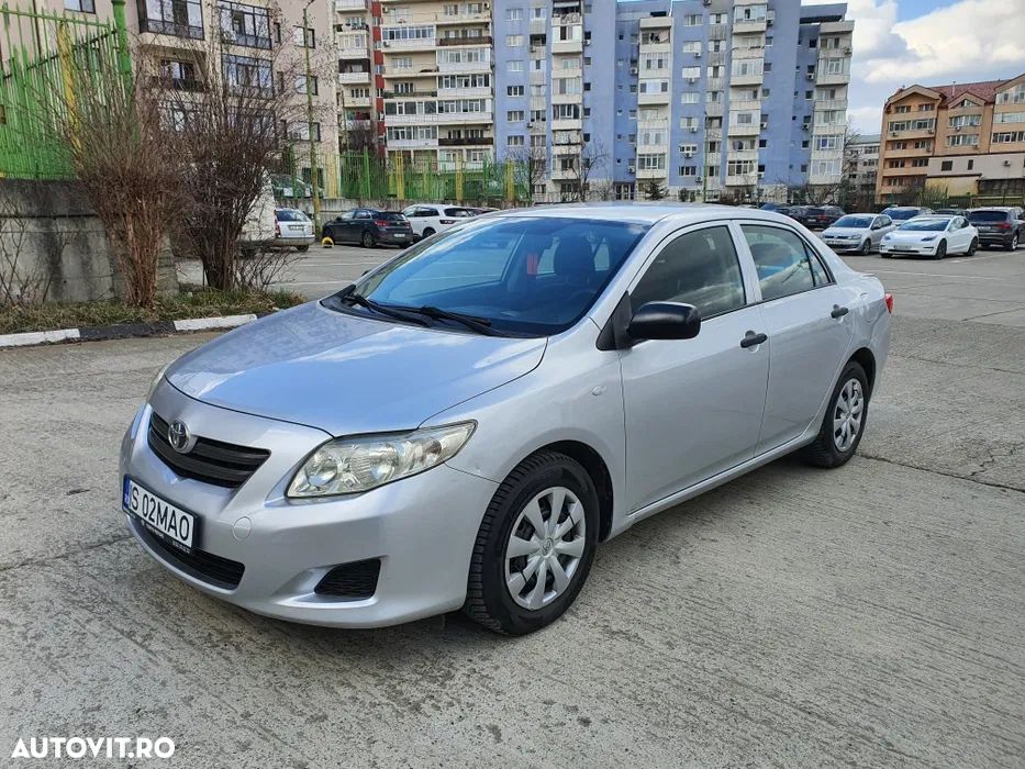 Toyota Corolla 1.4 Sdn. Terra - 1