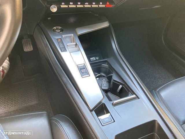 Peugeot 308 SW 1.6 Hybrid Allure e-EAT8 - 34
