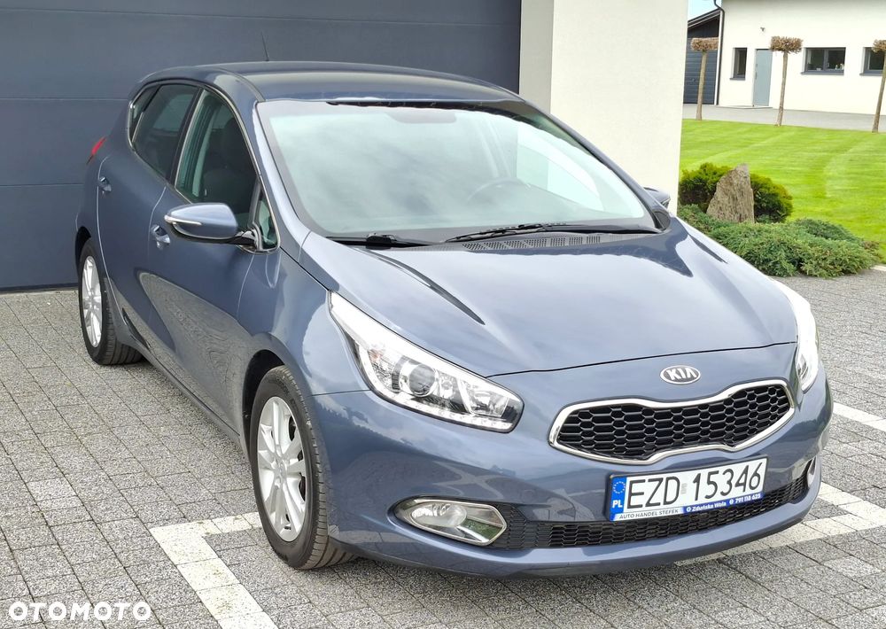 Kia Ceed 1.6 GDI Platinum Edition - 5