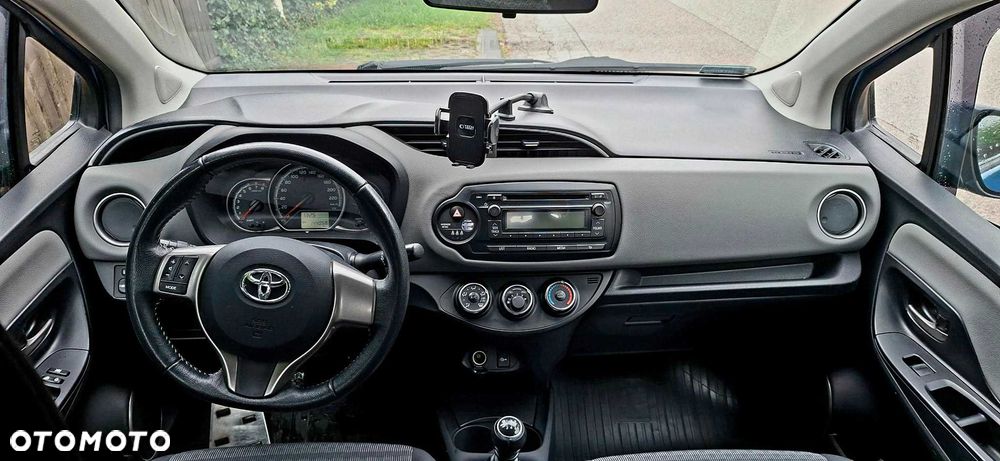 Toyota Yaris - 5
