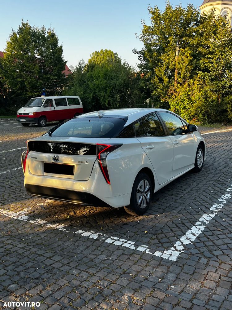 Toyota Prius - 13