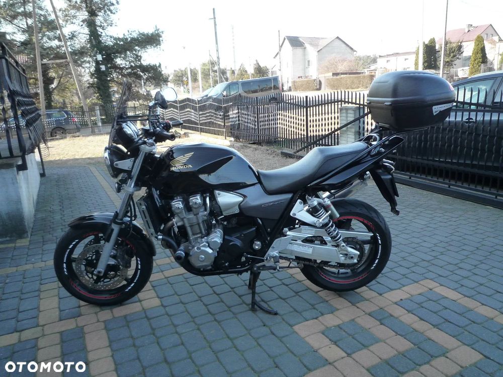 Honda CB - 4