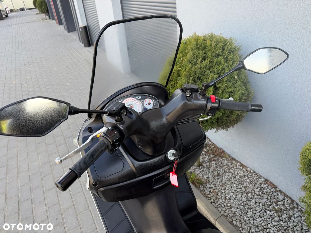 Suzuki Burgman - 40