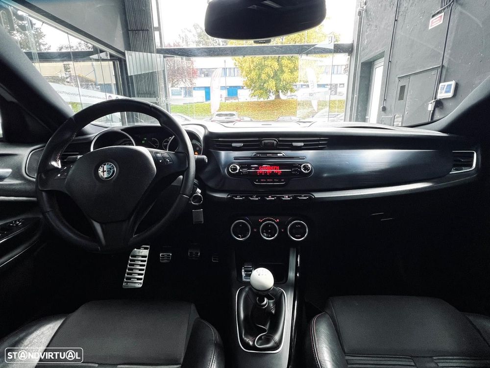 Alfa Romeo Giulietta 1.6 JTDm Distinctive - 21