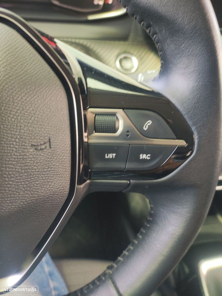 Peugeot 2008 1.5 BlueHDi Allure Pack - 17