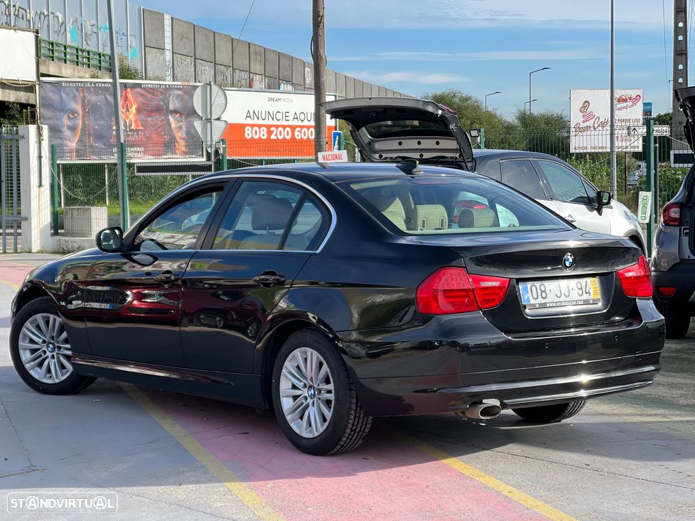 BMW 320 d Navigation Auto - 2