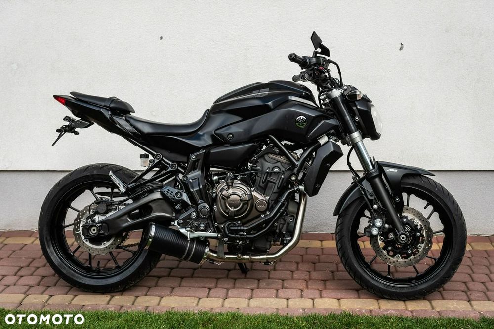 Yamaha MT - 6