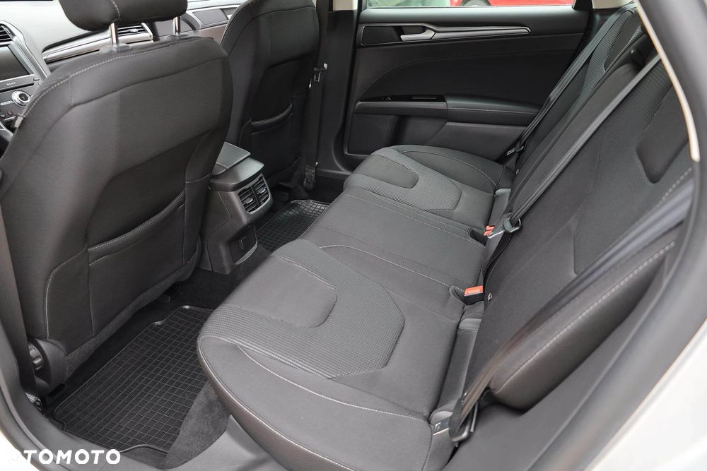 Ford Mondeo 2.0 EcoBlue Titanium - 37