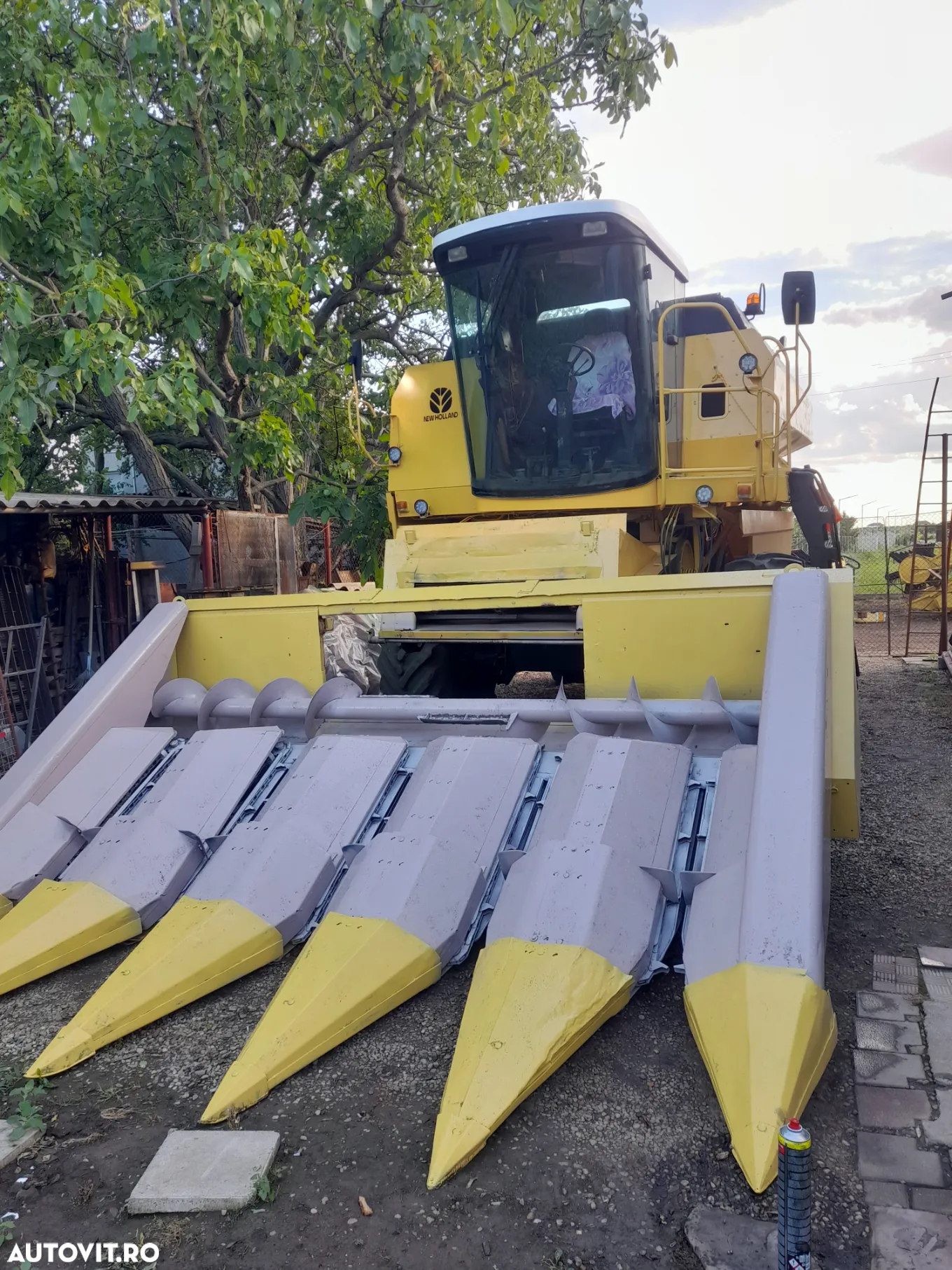 New Holland TC 56 - 6