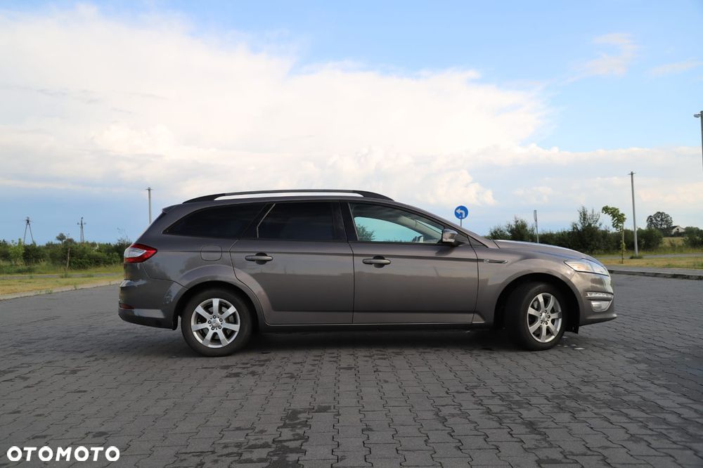 Ford Mondeo 2.0 FF Gold X - 2