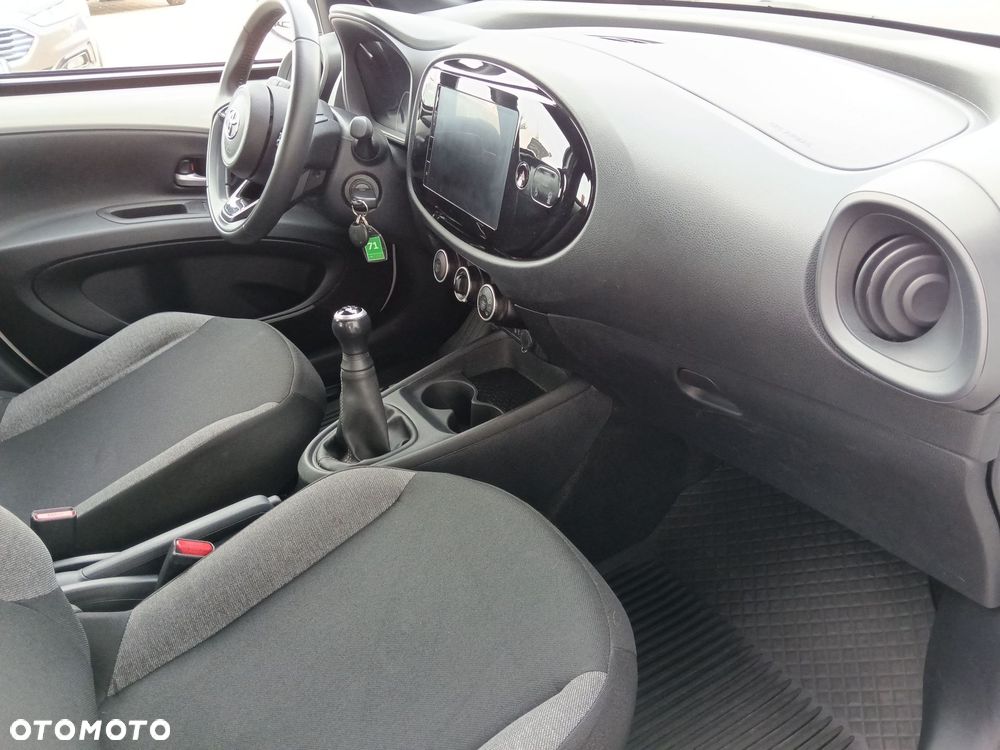 Toyota Aygo X - 10