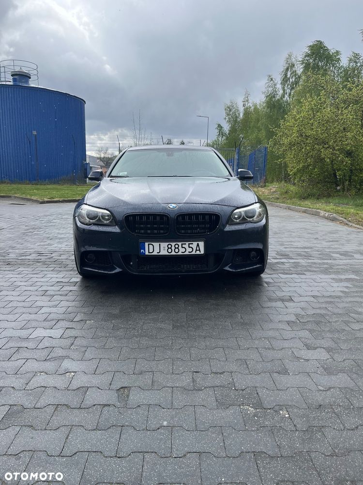 BMW Seria 5 528i xDrive - 4