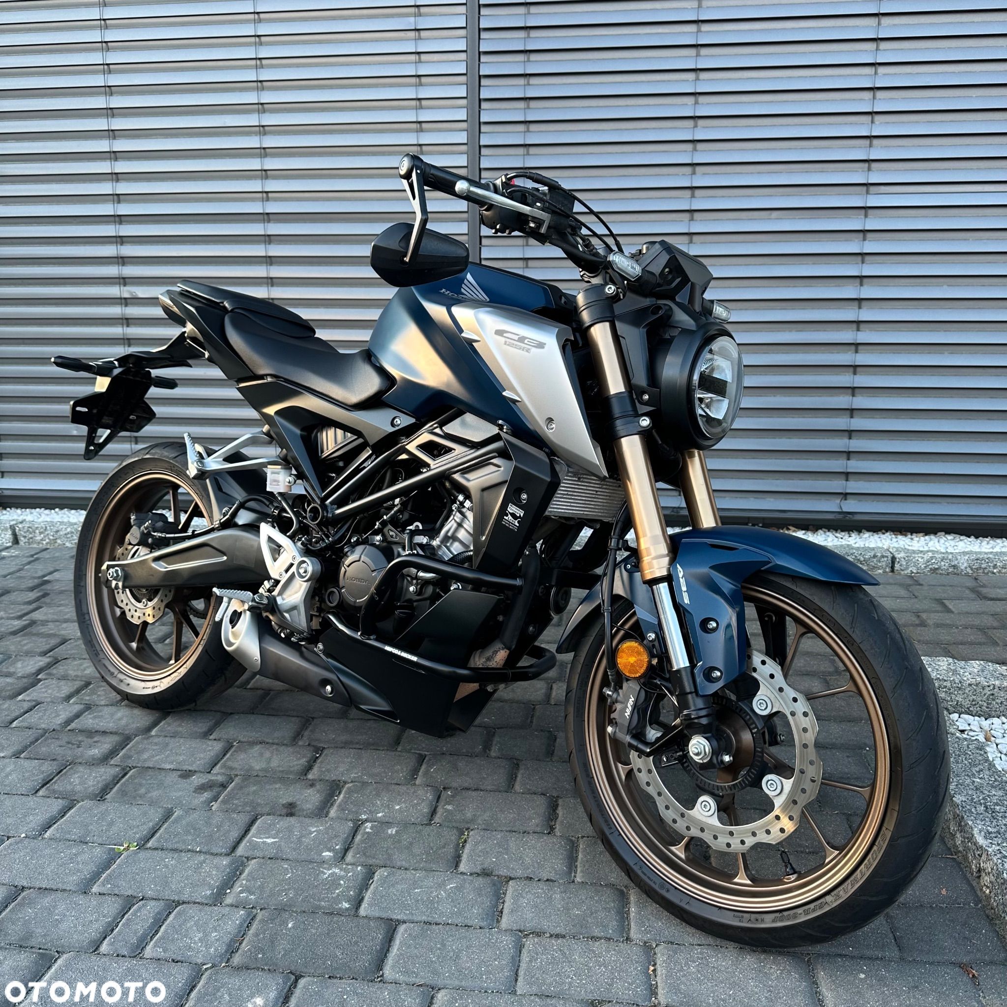 Honda CB - 1