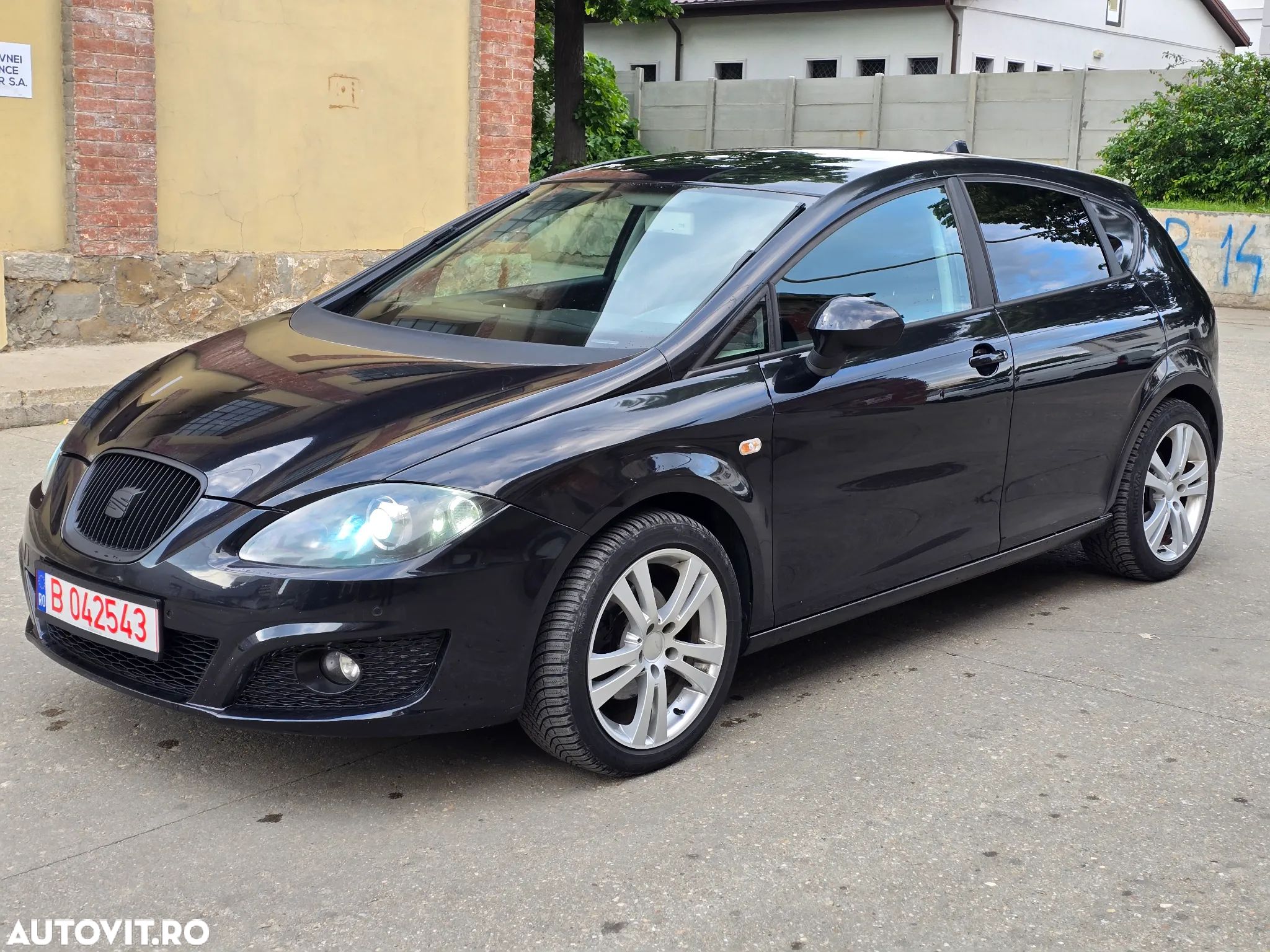 Seat Leon 2.0 TDI DPF DSG Sport - 1