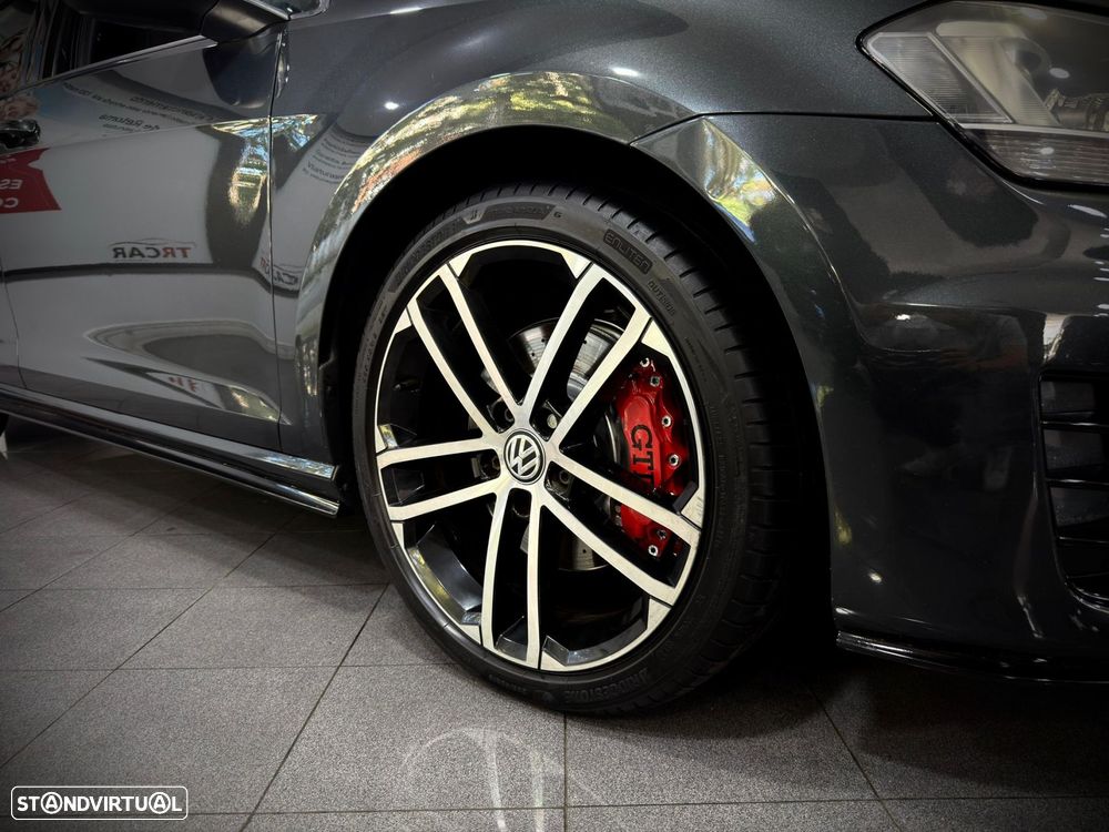 VW Golf 2.0 TDI GTD DSG - 5