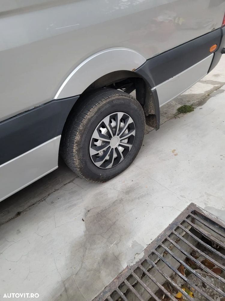 Mercedes-Benz Sprinter - 26