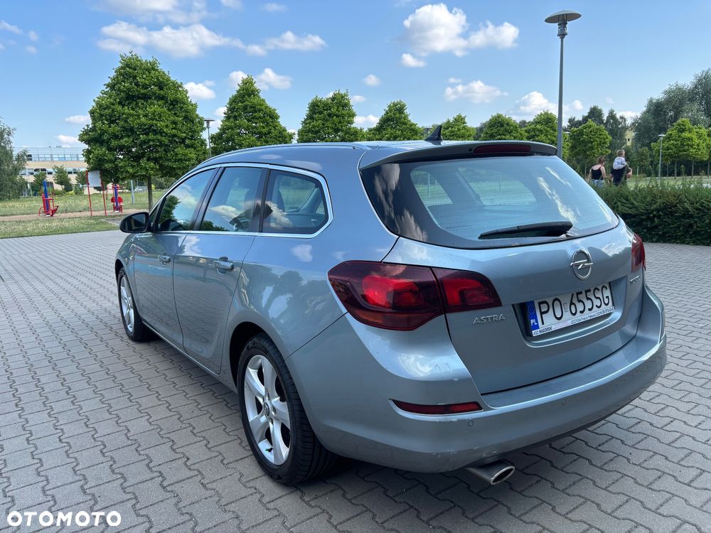 Opel Astra 1.6 T Sport - 3