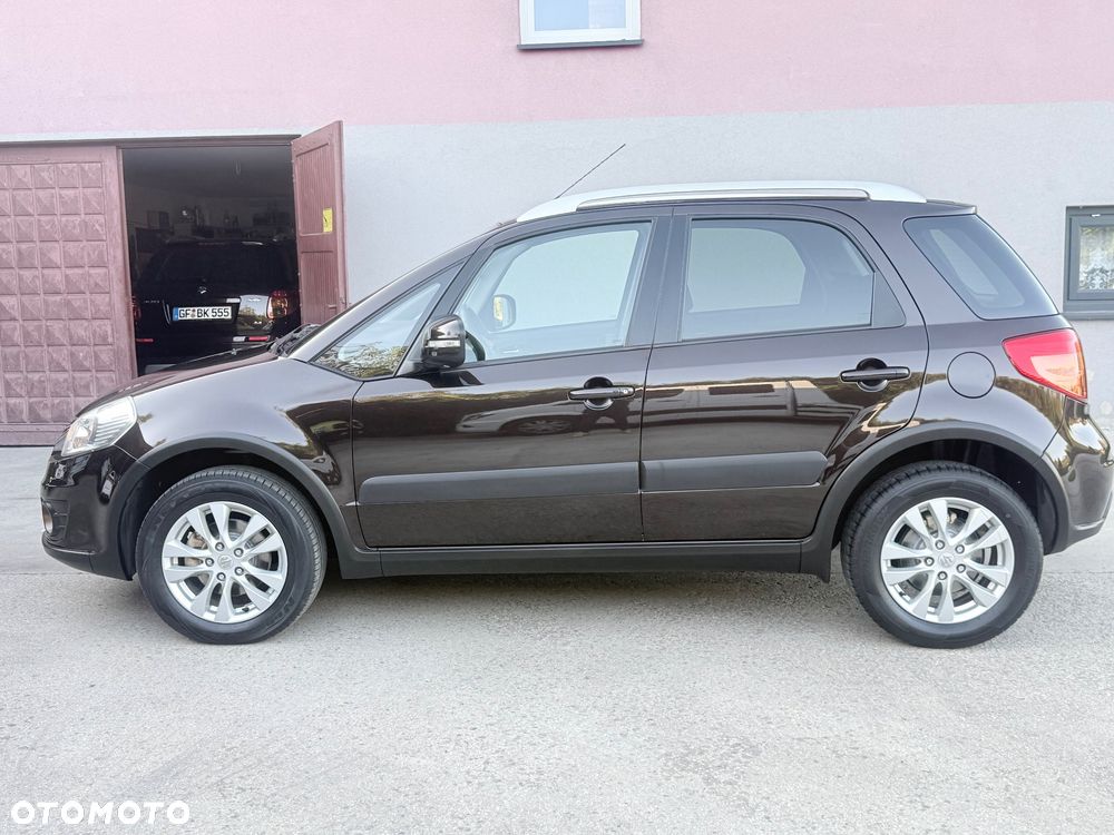 Suzuki SX4 1.6 VVT 4x4 Style - 4