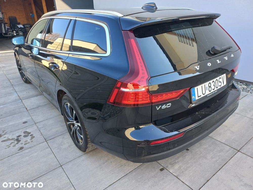 Volvo V60 D3 Momentum Pro - 2