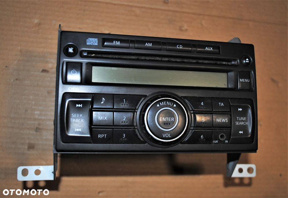 Radio Nissan Juke - 2