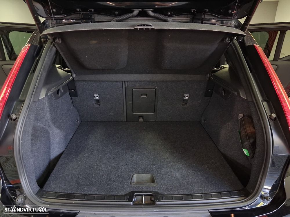 Volvo XC 40 - 23