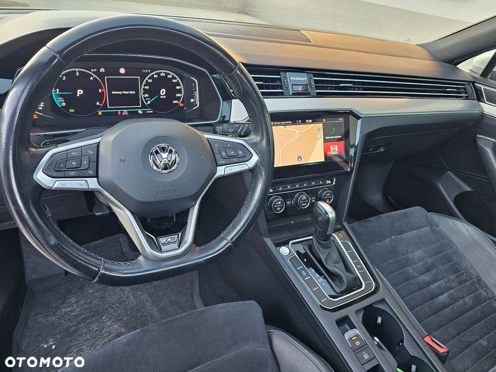 Volkswagen Passat 2.0 TDI SCR DSG Elegance - 20