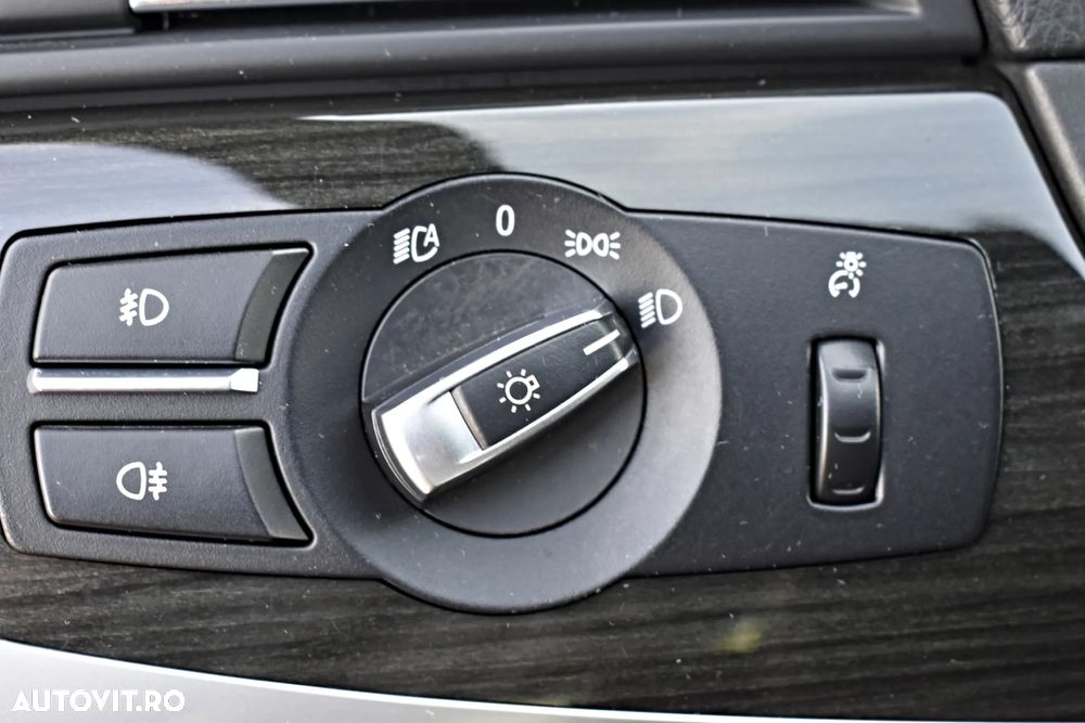 BMW Seria 5 520d Aut. Luxury Line - 17