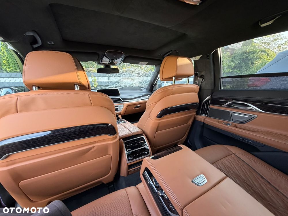BMW Seria 7 - 13