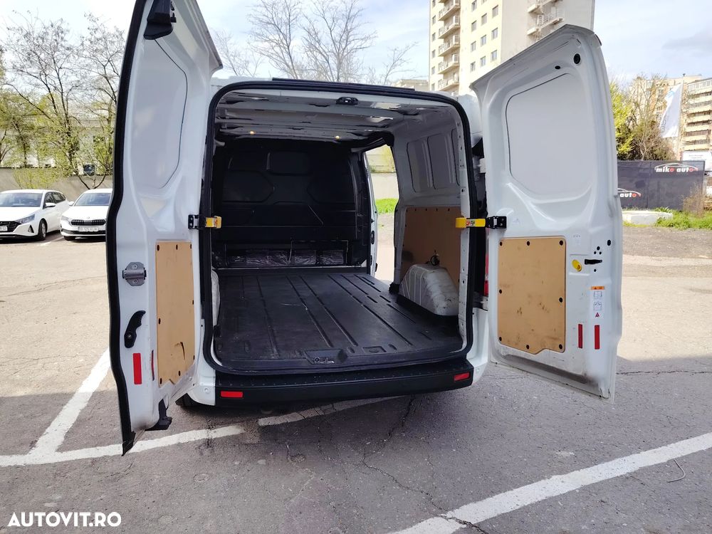 Ford Tranzit Custom - 4