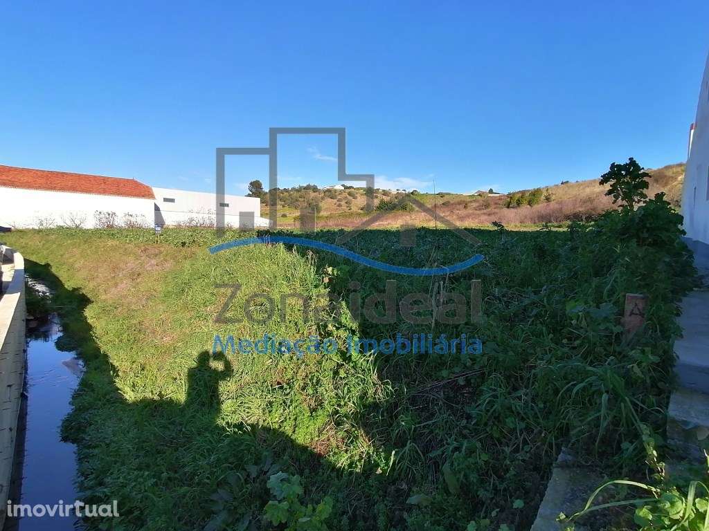 Terreno urbano e agrícola, localizado perto de Olhalvo, Alenquer - Grande imagem: 4/5
