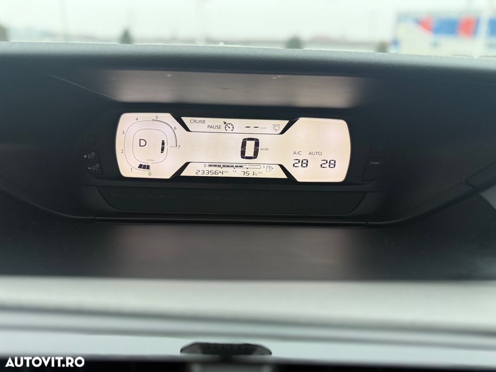 Citroën C4 Space Tourer BlueHDi 120 Stop&Start EAT6 SELECTION - 24