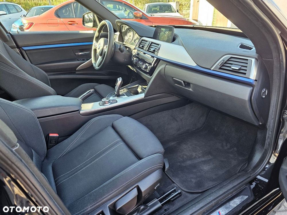 BMW Seria 3 318d M Sport - 9