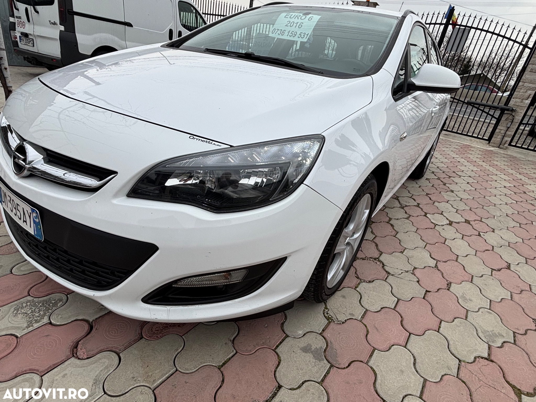 Opel Astra 1.6 CDTI DPF ecoFLEX Sports TourerStart/Stop Edition - 9
