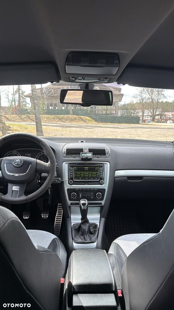 Skoda Octavia 2.0 TDI CR DPF RS - 7