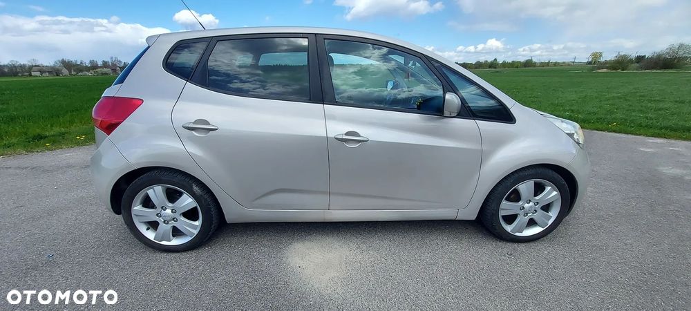 Kia Venga 1.6 CRDi XL - 6