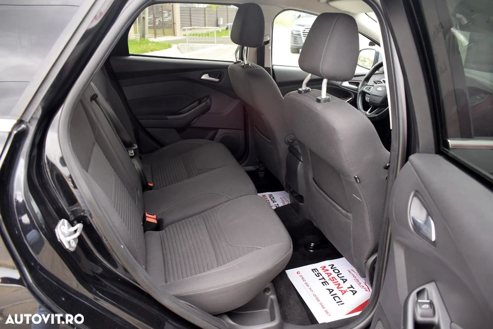 Ford Focus 1.6 TDCI DPF Start-Stopp-System Titanium - 10