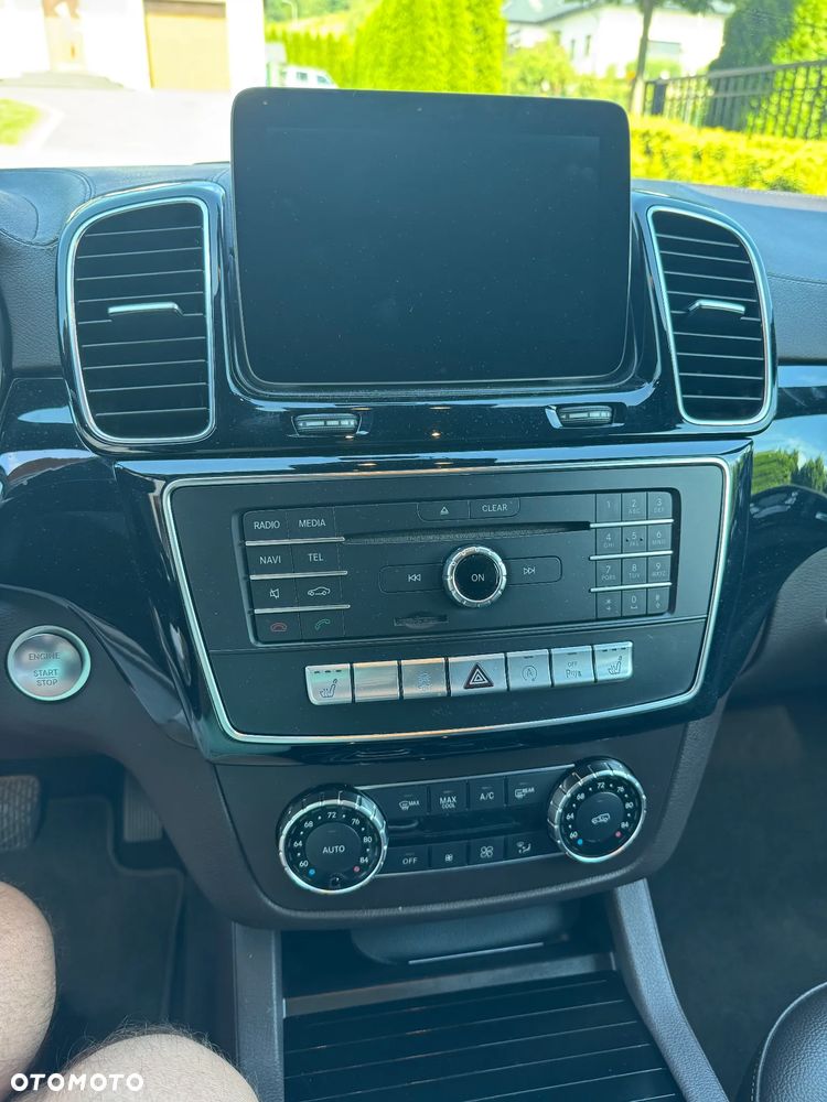 Mercedes-Benz GLS - 2