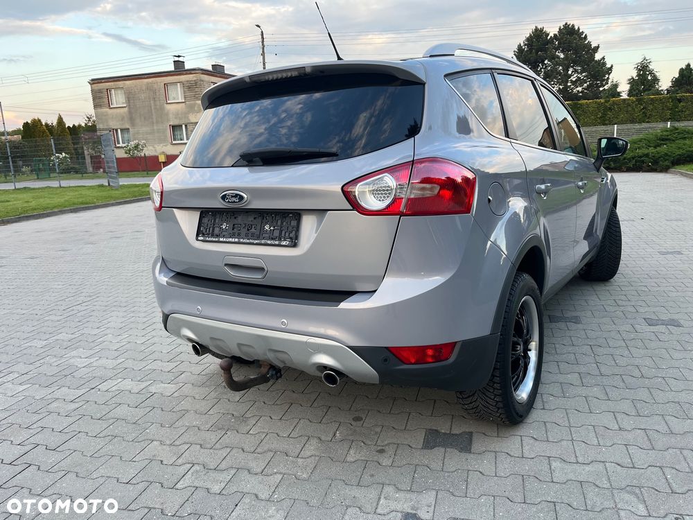 Ford Kuga 2.0 TDCi 4x4 Titanium - 24