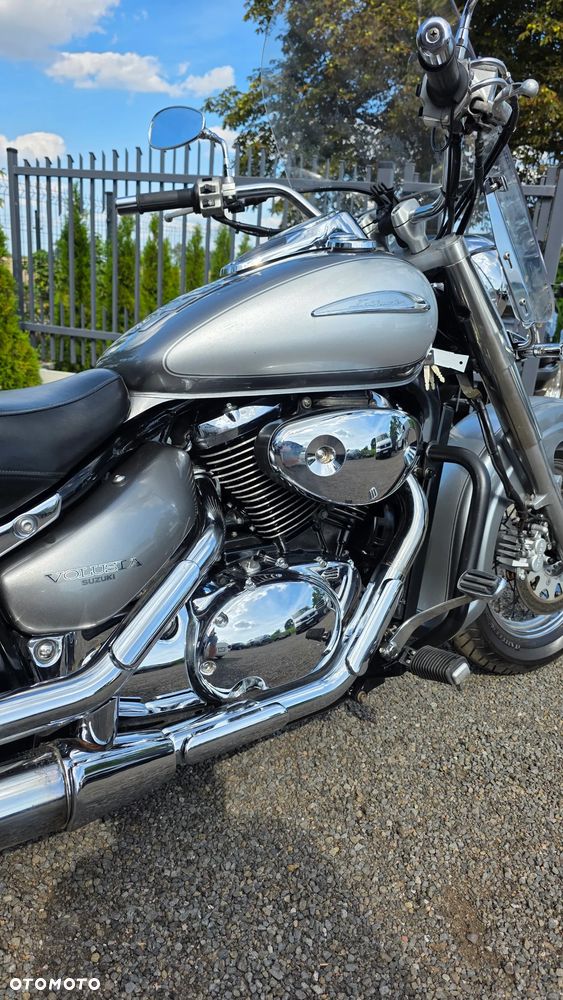 Suzuki Intruder - 3
