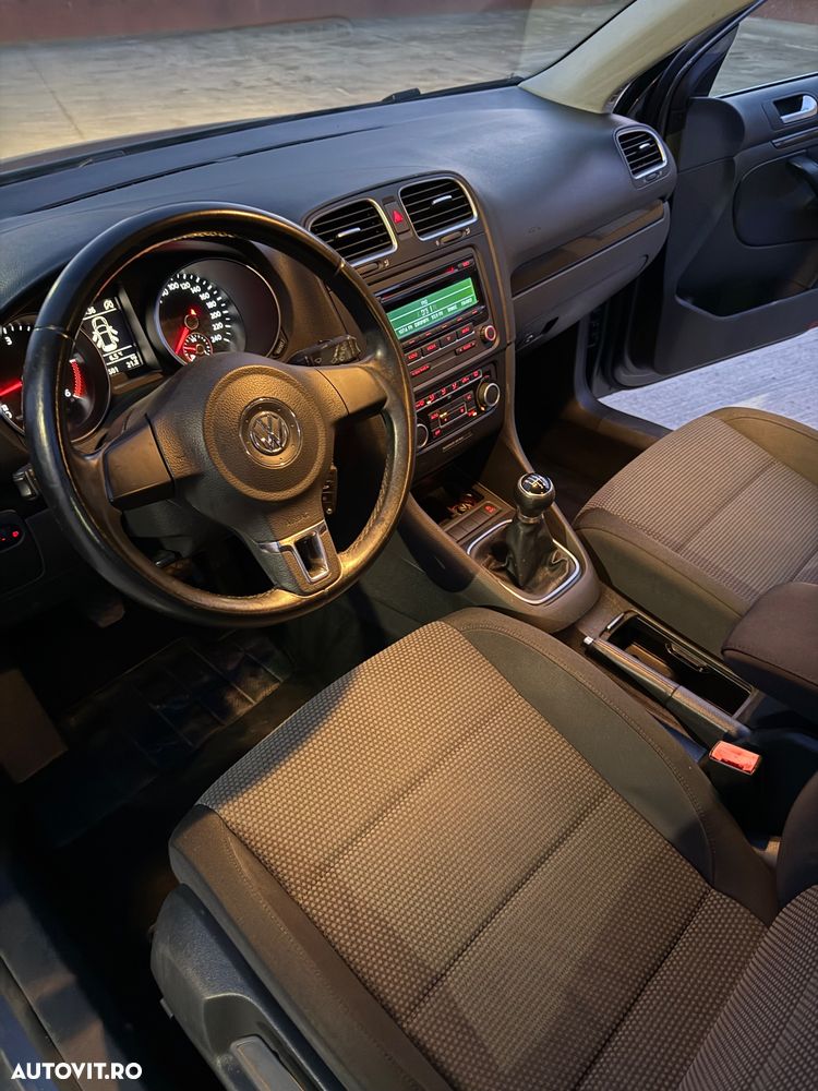 Volkswagen Golf 1.6 TDI BlueMotion Technology Trendline - 32