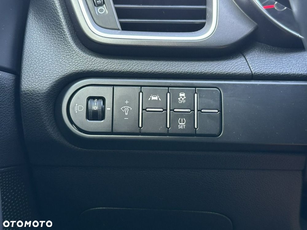 Kia Ceed 1.4 T-GDI M Max DCT - 30